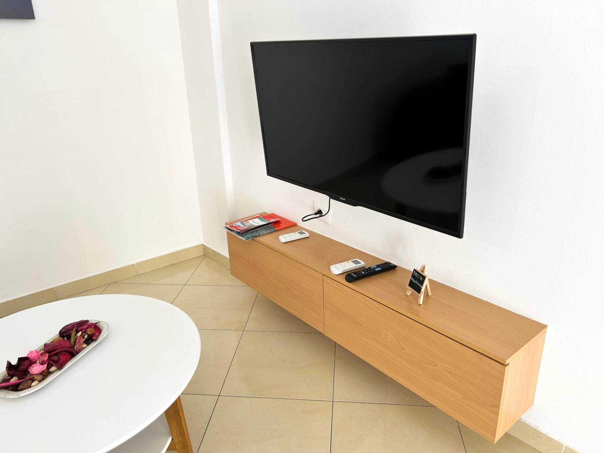 Apartament Pavaresia 669 *